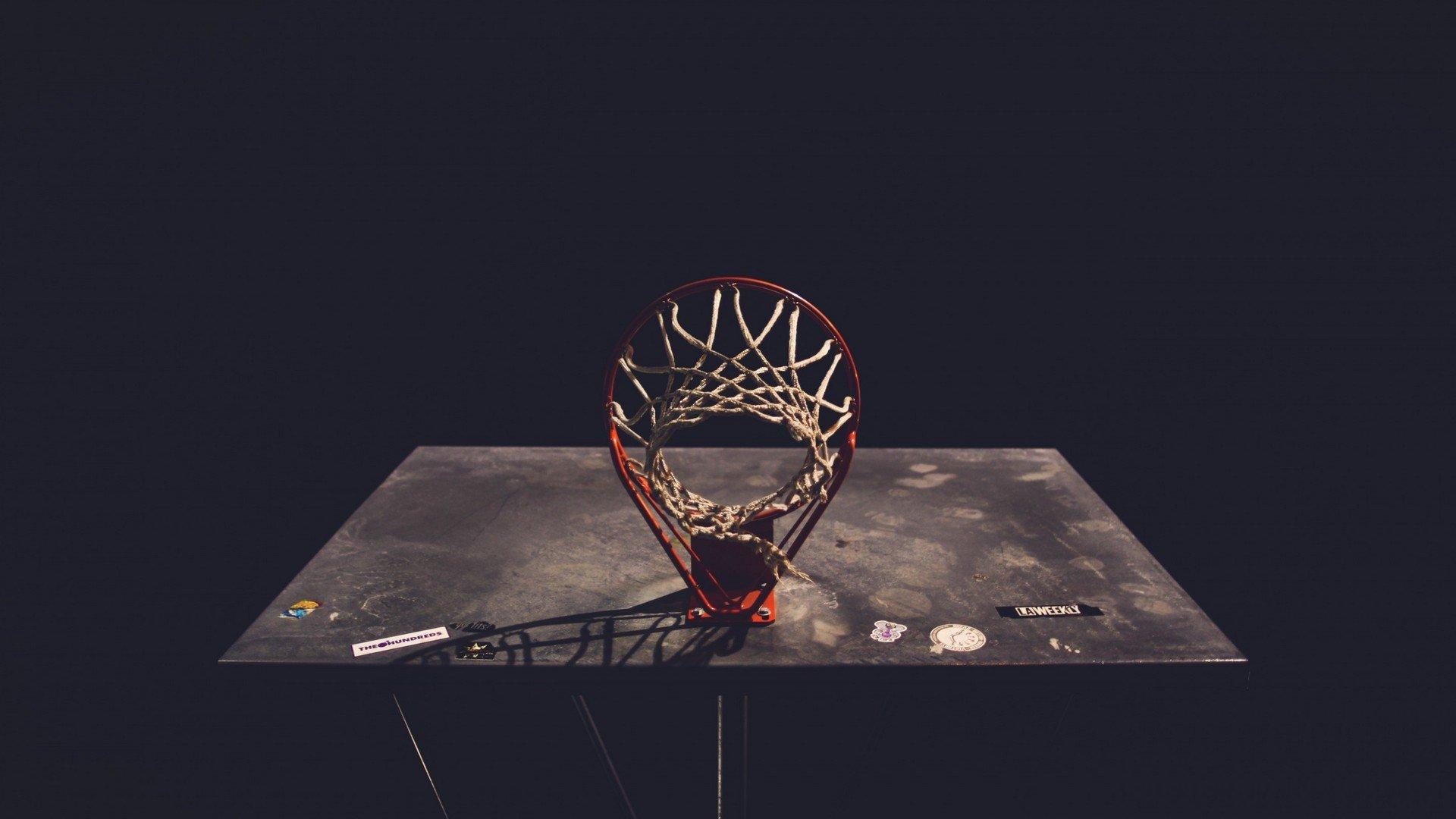 40岁传奇再创历史！C罗加冕世预赛射手王，葡萄牙昂首晋级